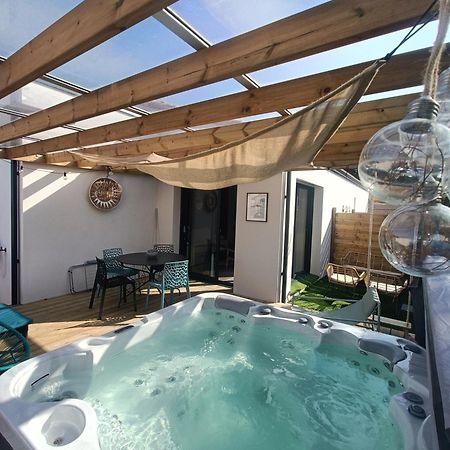 Apb Spa Locations Avec Jacuzzi Privatif Saint-Jean-de-Monts Luaran gambar