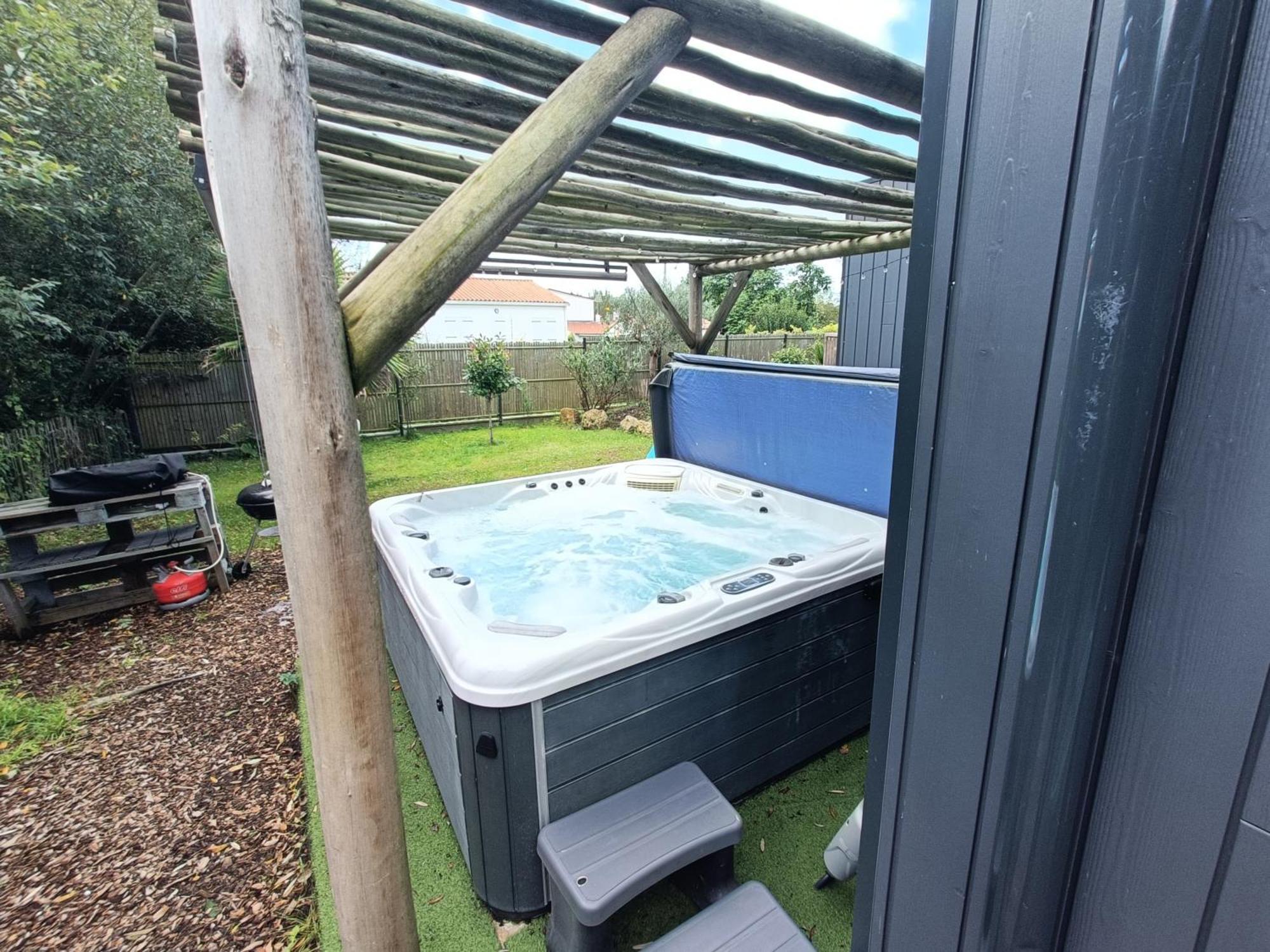 Apb Spa Locations Avec Jacuzzi Privatif Saint-Jean-de-Monts Luaran gambar